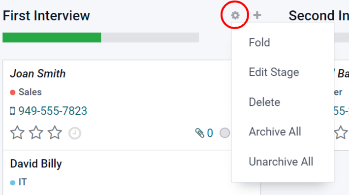 El icono de engranaje que aparece al pasar el cursor por encima del nombre de una columna y el menú desplegable que aparece al hacer clic.